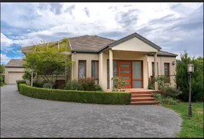 Spacious 5BRS unique house in parliament triangle - Image 5