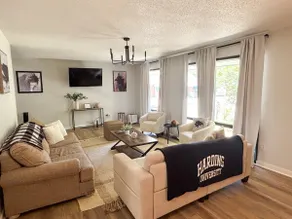 Small Town Modern Retreat Near HU - Image 2