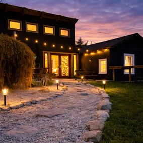 Beachfront, Hot Tub, Kayaks, Mackinaw Bridge Views - Image 5