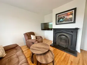 Spacious Style with Stunning Views: Drim - Image 2