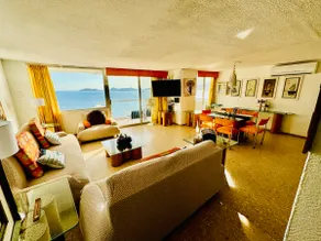 The best view of the bay directly on the beach 16 - Image 2
