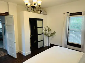 Beautifully updated quiet oasis - Image 3