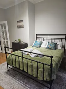 Homey flat - Image 2