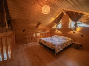 Cottage with private hot tub Morgon - Image 3