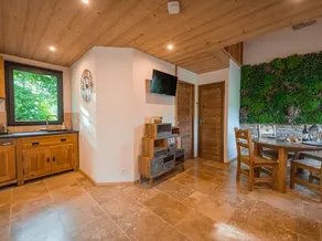 Cottage with private hot tub Morgon - Image 5