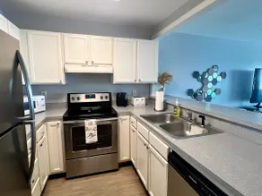 1st fl Beachfront Condo w/pool - Image 5