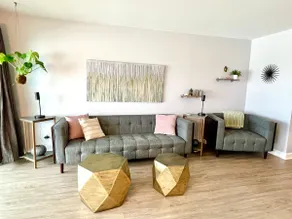 1st fl Beachfront Condo w/pool - Image 2