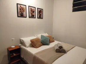 Comfortable 2 Bedrooms, Near Beaches, on Main Street - Image 2