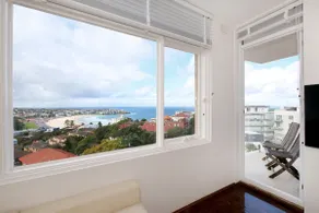 Bondi Beach Penthouse - Image 4