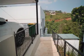 Maison De Neira 3BR at Dago - Image 5