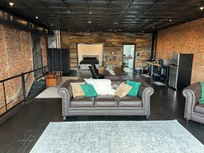 Studio Style Loft Apartment - Image 4