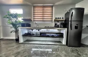Modern and comfortable apartment - Image 2