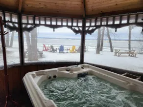 Waterfront house - Image 3