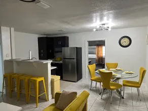 Charming Orlando Gateway Vacation 3br/2bath - Image 3