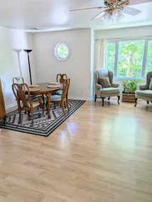 Bright & Spacious apartment • Walk to Train - Image 3