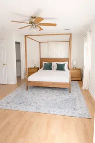 Bright & Spacious apartment • Walk to Train - Image 2