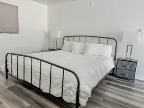 Little Italy Modern Lofts - Image 3