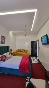 Beautiful and Spacious Apartment - Image 3