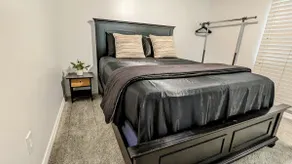 Modern House in Leesburg! - Image 2