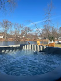 Waterfront Cottage - Hot Tub, Kayaks and Fire Pit - Image 3