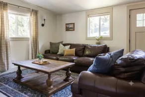 Spacious Spring Valley House: Game Room & Yard - Image 5