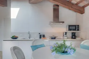 Elegant attic for 4 adults (children +14 years) - Image 4