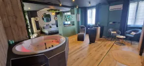 Suite with Jacuzzi, sauna & hammam near Chartres - Image 2