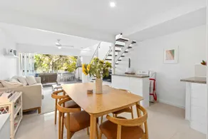 Yarraga Tropical Escape with Pool & Private Rooftop - Image 4