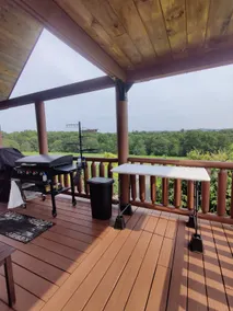 The Lodge on Gilbert Hill - Image 2