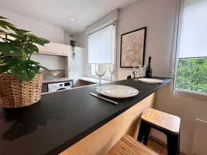 Quiet 2-room apartment with parking near the center - Image 5