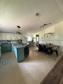 Diamond in the Bluff- entire waterfront home - Image 3