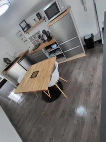 atypical studio with terrace - Image 4