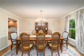 Spacious Retreat 6 Mins to PTI Airport - Image 4