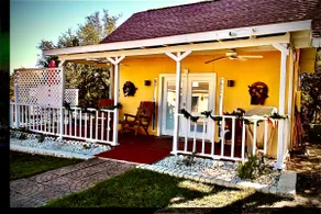 Cozy Cabin with Hot Tub and resort amenities - Image 2