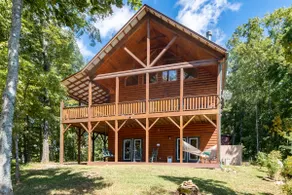 Mountain View Log Cabin w Theater/Game room - Image 2