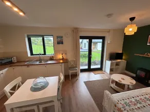 The Housheen - Image 3