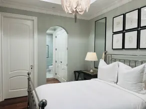 LuxeSuite Downtown Mtn View w/ Private Entrance - Image 2