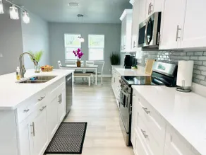 Brand New Tampa Oasis with Private Jacuzzi Retreat - Image 5