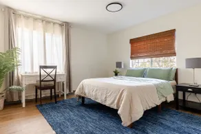 Family-Friendly 4BR Home w/Gorgeous Garden - Image 5