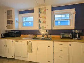 Spacious & Cozy Ground Floor 2/3 Bed private suite - Image 4