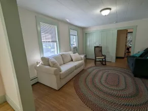Spacious & Cozy Ground Floor 2/3 Bed private suite - Image 5