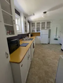 Spacious & Cozy Ground Floor 2/3 Bed private suite - Image 3