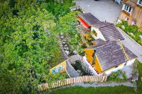 Wöschhüsli private cottage, barrel sauna & stream - Image 4