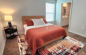 Charming Lakeside Cottage - 14 Miles DT Savannah - Image 5