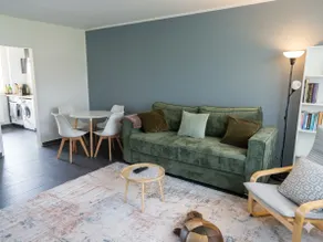 Modern Apartment | Sleeps 4, Parking - Image 2