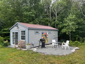 Classic Maine seaside studio–contemporary comforts - Image 3