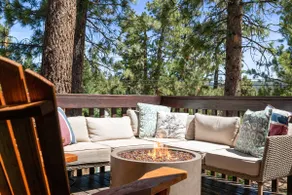 Big Bear Retreat - 2 Fireplaces, Deck, Barbecue, Fenced Yard - Image 4