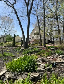 Beautiful Garden Chalet: River Access, Gym & Sauna - Image 2