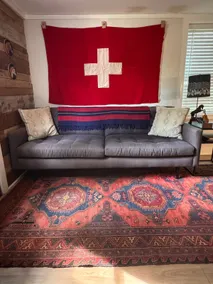 Welcoming Home -Great location close to everything - Image 2