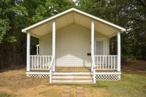 Magnolia Bungalow - Image 5